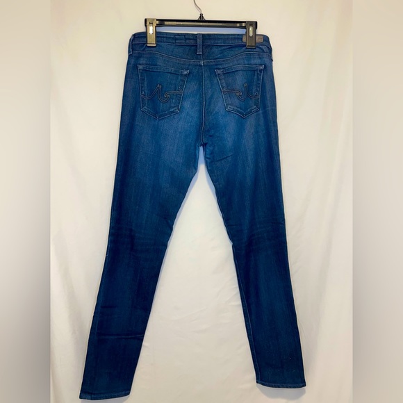 Casual Blue Jeans - Picture 2 of 3